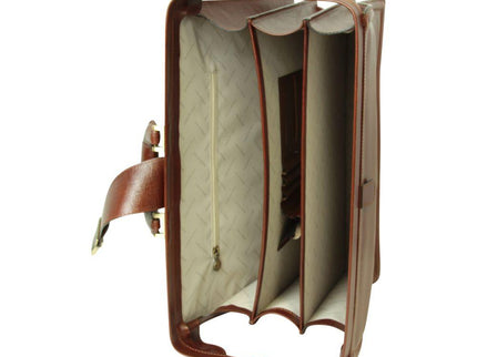 Leather_Briefcase_with_3_compartmens_binnenkant - Richards-Specials-Store.com