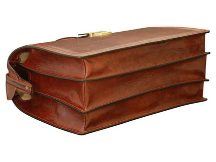 Leather_Briefcase_with_3_compartmens_onderkant - Richards-Specials-Store.com