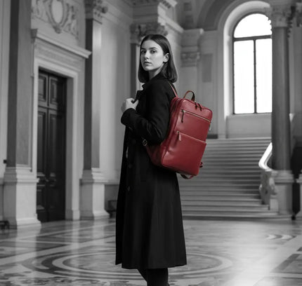 Genua | Compacte Italiaans volnerf leren rugtas met trolley strap