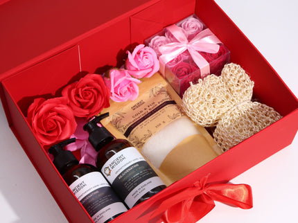 Flat Pack Gift Box - Extra Large  (33x25x12cm) - Red