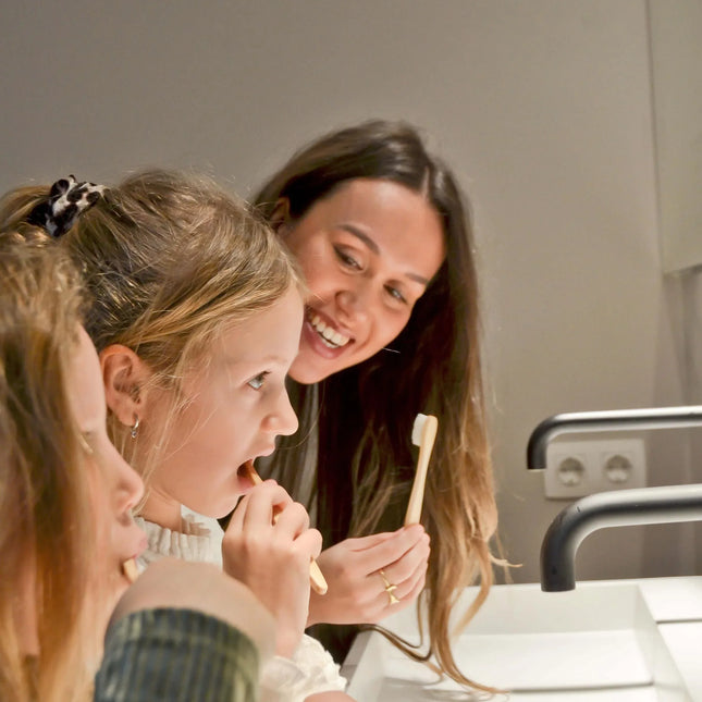 Flesje premium tandpasta - Milde munt - 120ml / 2 tubes - Richards-Specials-Store.com